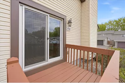 6762 Gretchen Court N, Oakdale, MN 55128 - Photo 17