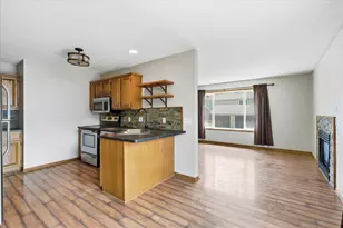 6762 Gretchen Ct N, Oakdale, MN 55128 - Photo 19