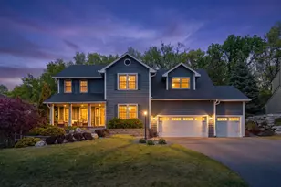 711 Bridle Ridge Rd, Eagan, MN 55123 - Photo 1