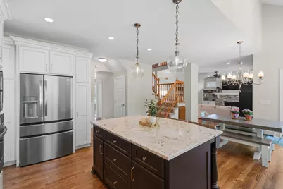 711 Bridle Ridge Road, Eagan, MN 55123 - Photo 17