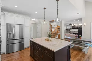 711 Bridle Ridge Rd, Eagan, MN 55123 - Photo 17