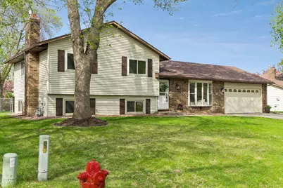 14786 91st Place N, Maple Grove, MN 55369 - Photo 3