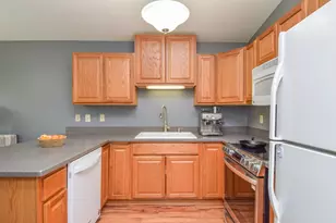 910 94th Ave NE, Blaine, MN 55434 - Photo 9
