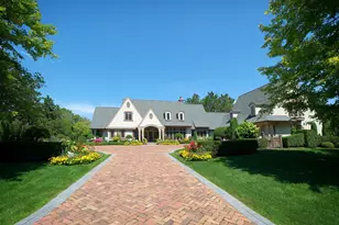 325 Highcroft Ln, Wayzata, MN 55391 - Photo 3