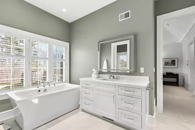 325 Highcroft Lane, Wayzata, MN 55391 - Photo 21