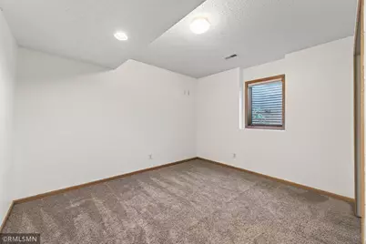 20374 Kensington Way, Lakeville, MN 55044 - Photo 17