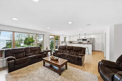 811 Montrose Boulevard, Buffalo, MN 55313 - Photo 9