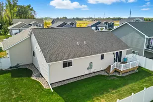 2004 Bluestem Dr, Mankato, MN 56001 - Photo 21