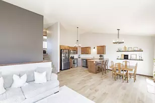 2554 54th Ave S, Fargo, ND 58104 - Photo 9