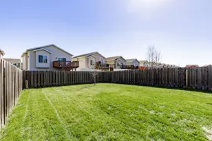 2554 54th Ave S, Fargo, ND 58104 - Photo 39