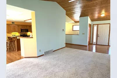 18400 Shorewood Court NW, Bemidji, MN 56601 - Photo 7
