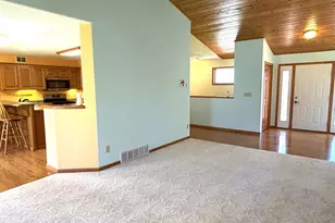 18400 Shorewood Ct NW, Bemidji, MN 56601 - Photo 7