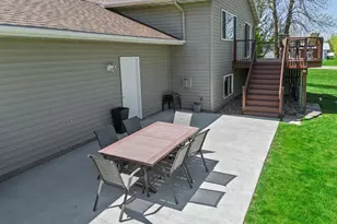 5916 Galaxy Rd, Saint Augusta, MN 56301 - Photo 5