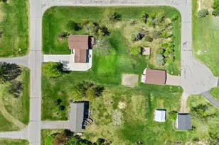 5916 Galaxy Rd, Saint Augusta, MN 56301 - Photo 7