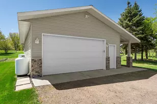 5916 Galaxy Rd, Saint Augusta, MN 56301 - Photo 11