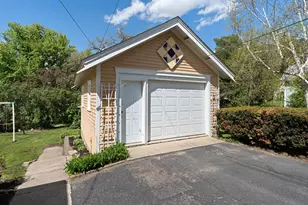 122 E University St, Owatonna, MN 55060 - Photo 33