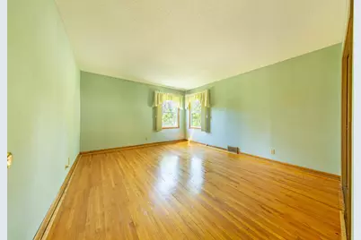 223 Central Avenue N, Wayzata, MN 55391 - Photo 21