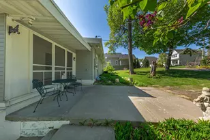 223 Central Ave N, Wayzata, MN 55391 - Photo 7