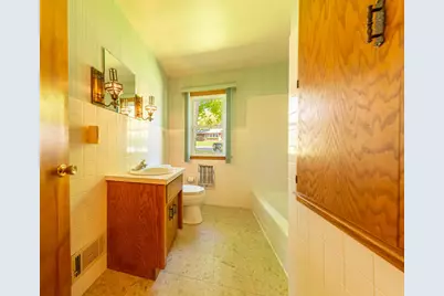223 Central Avenue N, Wayzata, MN 55391 - Photo 31