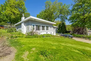 223 Central Ave N, Wayzata, MN 55391 - Photo 3