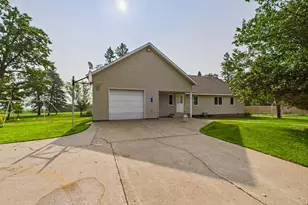 27181 Ridgewood Dr, Merrifield, MN 56465 - Photo 37