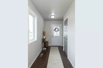 2009 42nd Street S, Moorhead, MN 56560 - Photo 5