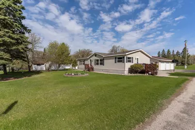 211 E Central Avenue, Clitherall, MN 56524 - Photo 3