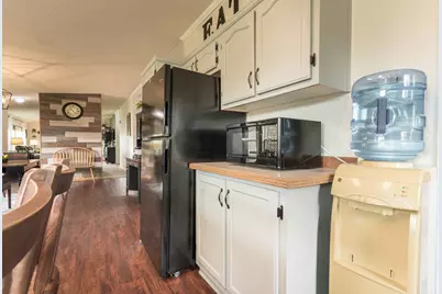 211 E Central Avenue, Clitherall, MN 56524 - Photo 15