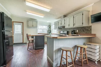 211 E Central Avenue, Clitherall, MN 56524 - Photo 11