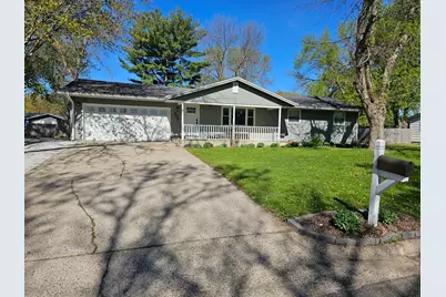 908 Woodlawn Avenue, Le Sueur, MN 56058 - Photo 1
