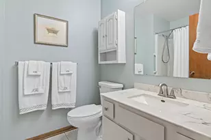 1890 Fox Ridge Dr, West Saint Paul, MN 55118 - Photo 9
