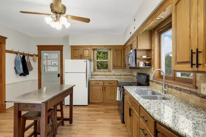 1212 Olive Street W, Stillwater, MN 55082 - Photo 23