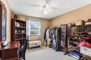 2510 Cavell Ave N, Golden Valley, MN 55427 - Photo 15