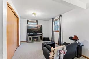 2510 Cavell Ave N, Golden Valley, MN 55427 - Photo 11