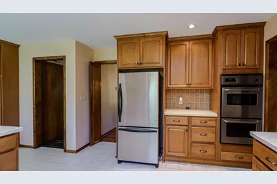 3052 Cherrywood Court, Eagan, MN 55121 - Photo 7