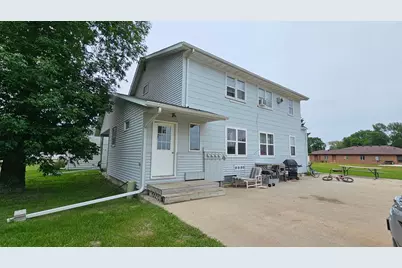 104 5th Avenue S, Wahpeton,  58075 - Photo 1