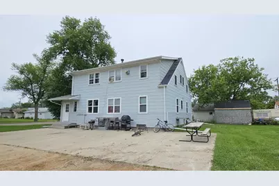 104 5th Avenue S, Wahpeton,  58075 - Photo 3