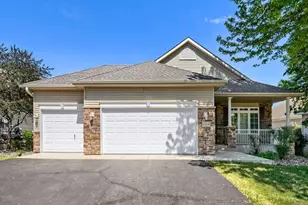 13630 Crosscliffe Pl, Rosemount, MN 55068 - Photo 1