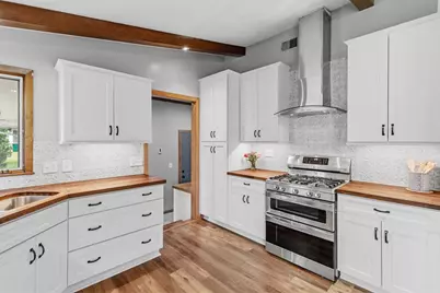 715 Tanglewood Drive, Shoreview, MN 55126 - Photo 9