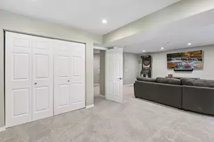 7442 Cahill Rd, Edina, MN 55439 - Photo 31