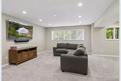 7442 Cahill Road, Edina, MN 55439 - Photo 25