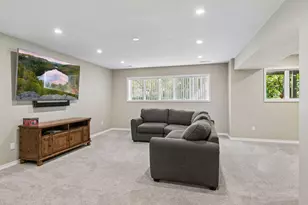 7442 Cahill Rd, Edina, MN 55439 - Photo 25