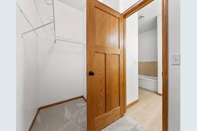 682 Bibeau Court, Vadnais Heights, MN 55127 - Photo 17