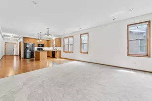 682 Bibeau Ct, Vadnais Heights, MN 55127 - Photo 7