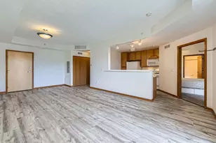 820 Emerald St, Saint Paul, MN 55114 - Photo 3