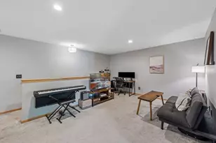849 Braunworth Ct, Chaska, MN 55318 - Photo 17
