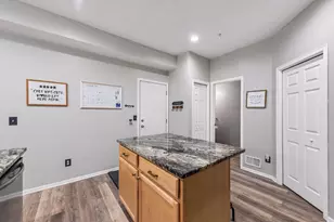 849 Braunworth Ct, Chaska, MN 55318 - Photo 11