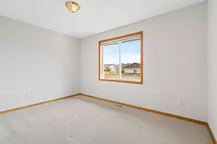 905 W Ridge Ct, New Richmond, WI 54017 - Photo 17