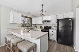 3054 Wilder St N, Roseville, MN 55113 - Photo 13