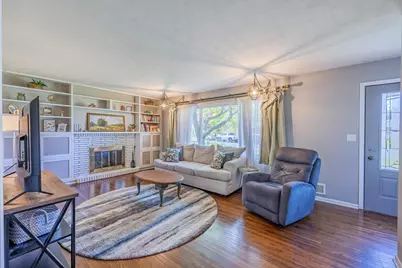 1782 Onacrest Curve, Maplewood, MN 55117 - Photo 5